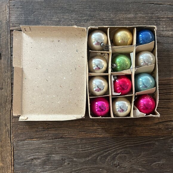 Vintage 1950s Christmas Ornaments – Set of 12 Small Glass Balls • Made in Japan - Picture 2 of 7